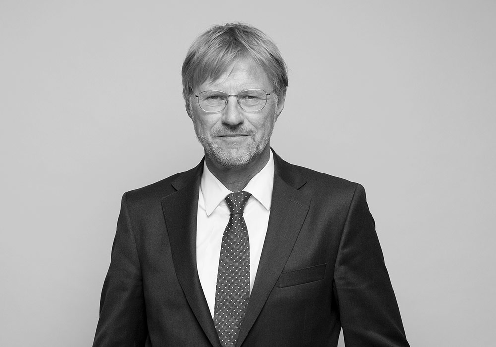 Dr. Torsten Lund